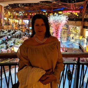 Meet your Posher, Constance